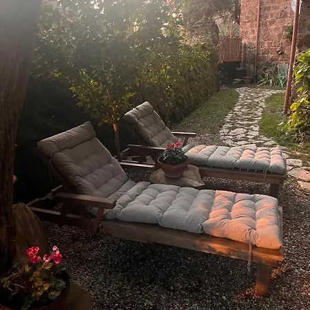 Etruscan Garden