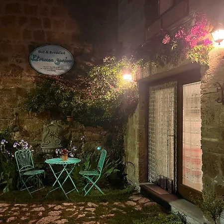Etruscan Garden Bed & Breakfast *